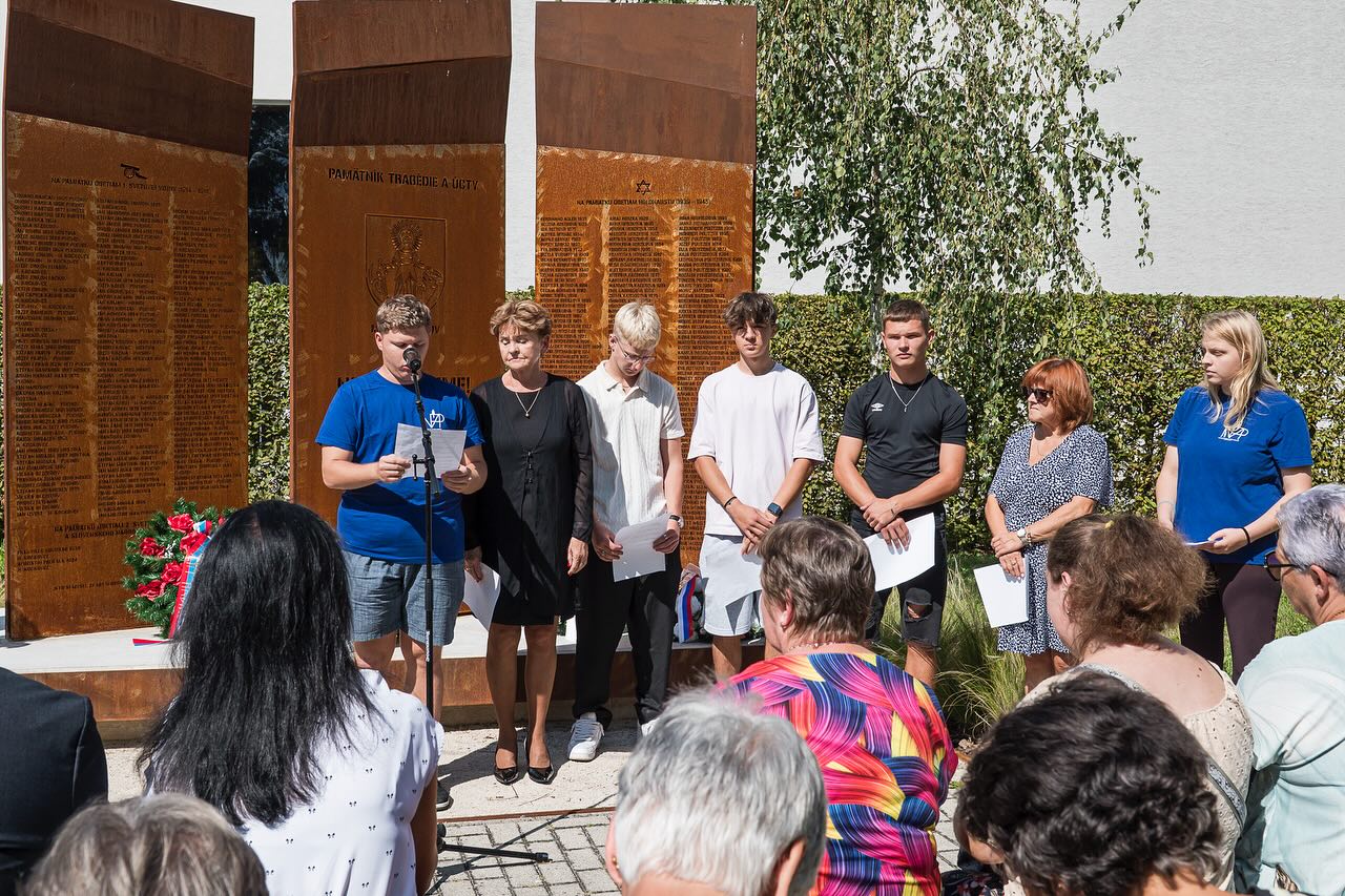 9. september: Deň obetí holokaustu a rasovej nenávisti